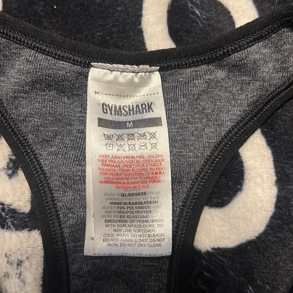 GYMSHARK MEDIUM SCRUNCH CAMO SPORTS BRA NEVER WORN - Picture 2 of 3